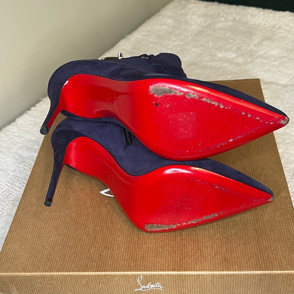 Christian Louboutin Lock 50 Kate Booty Suede Ankle Boots | Navy | EU 38 - Picture 7 of 8
